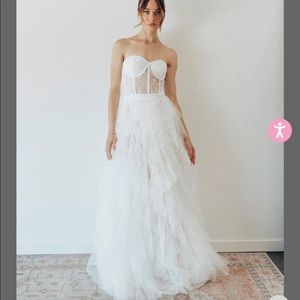 White Kimberly tulle dress with added straps